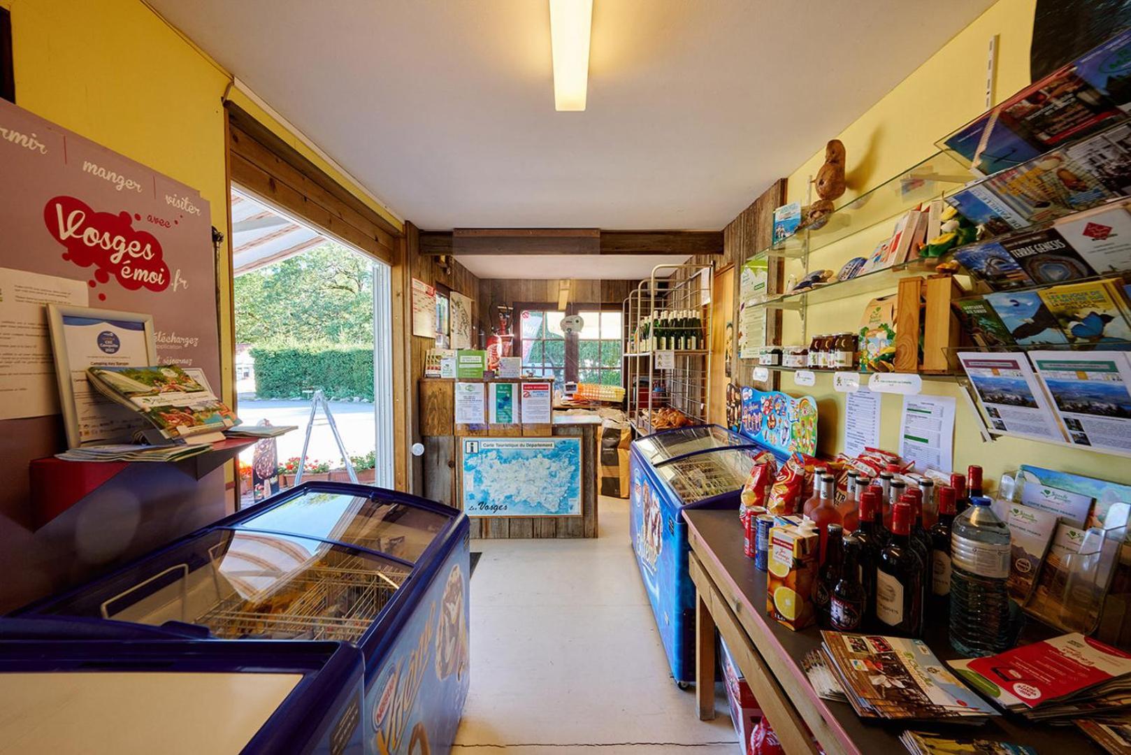 ホテル Glamping The Vosges Corcieux エクステリア 写真