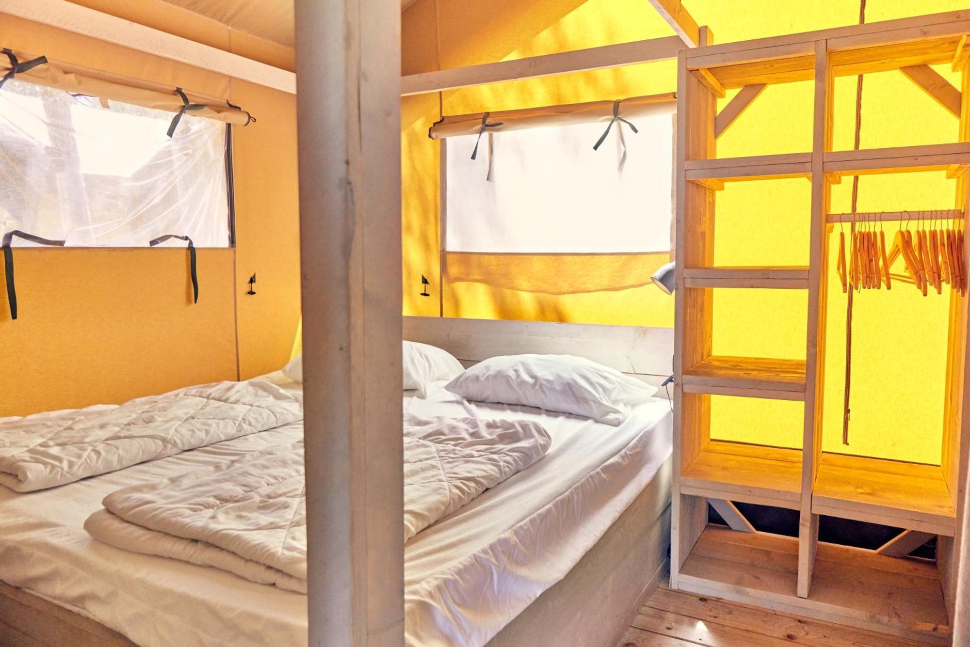 ホテル Glamping The Vosges Corcieux エクステリア 写真
